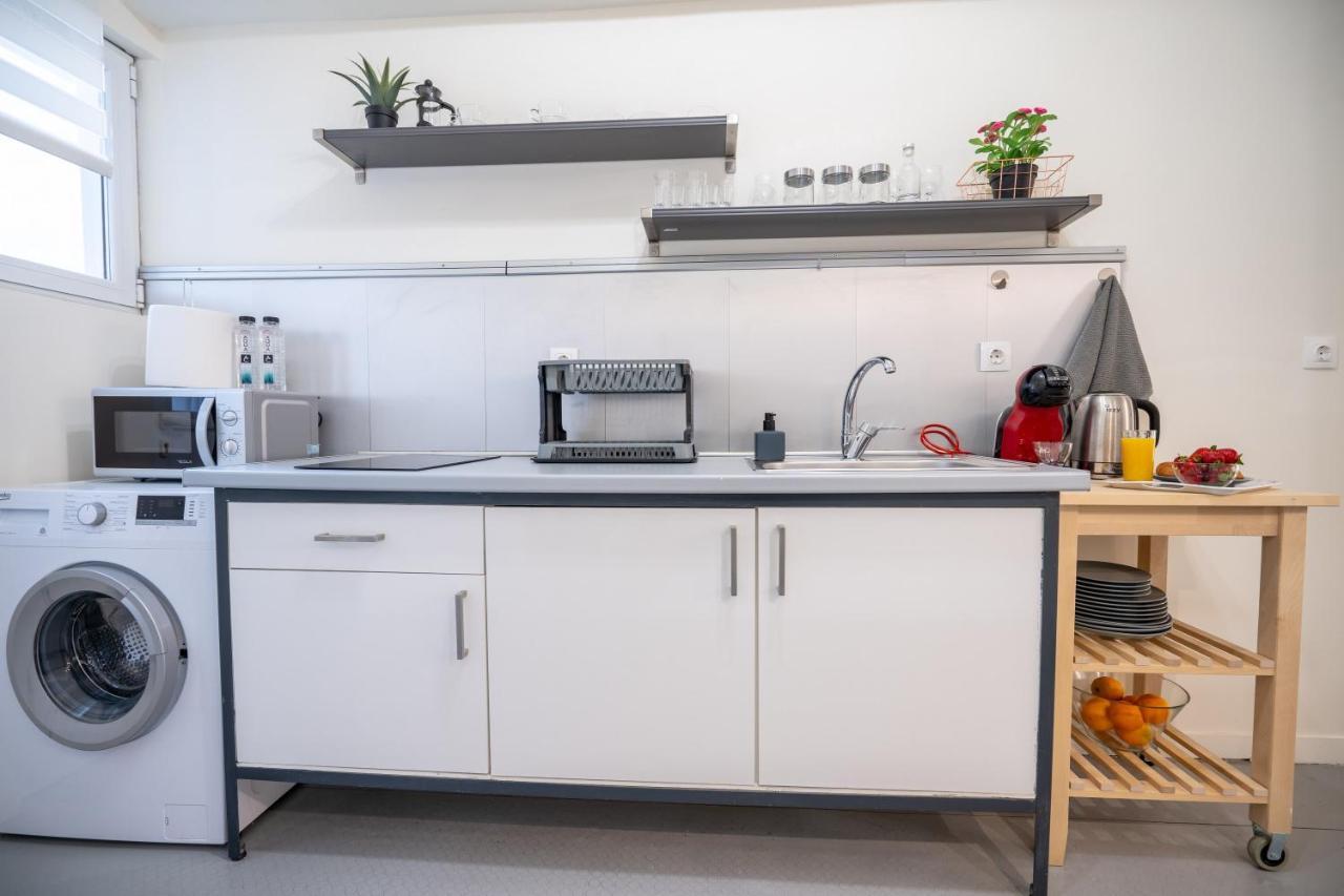 Awesome Apartment เอเธนส์ ภายนอก รูปภาพ